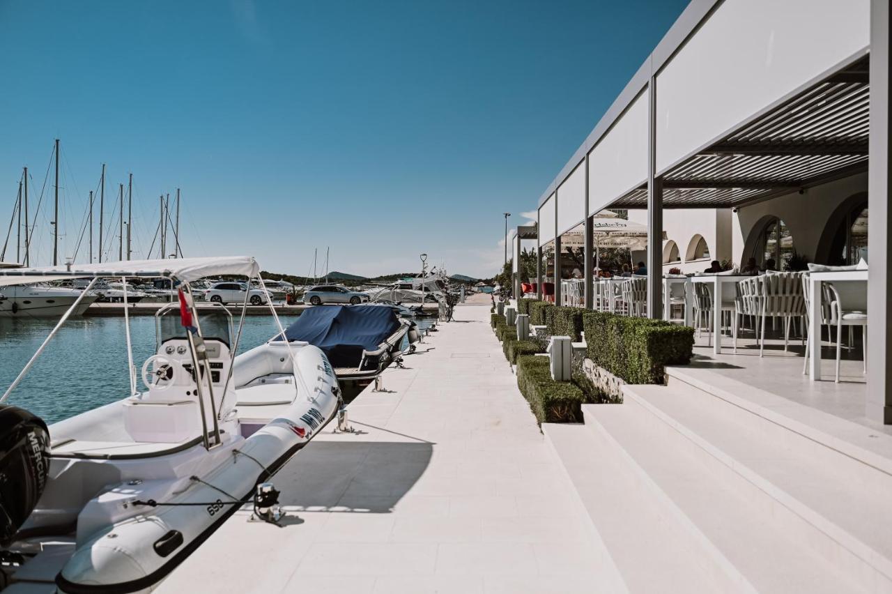 Hotel Stomorin-Marina Hramina Муртер Екстер'єр фото