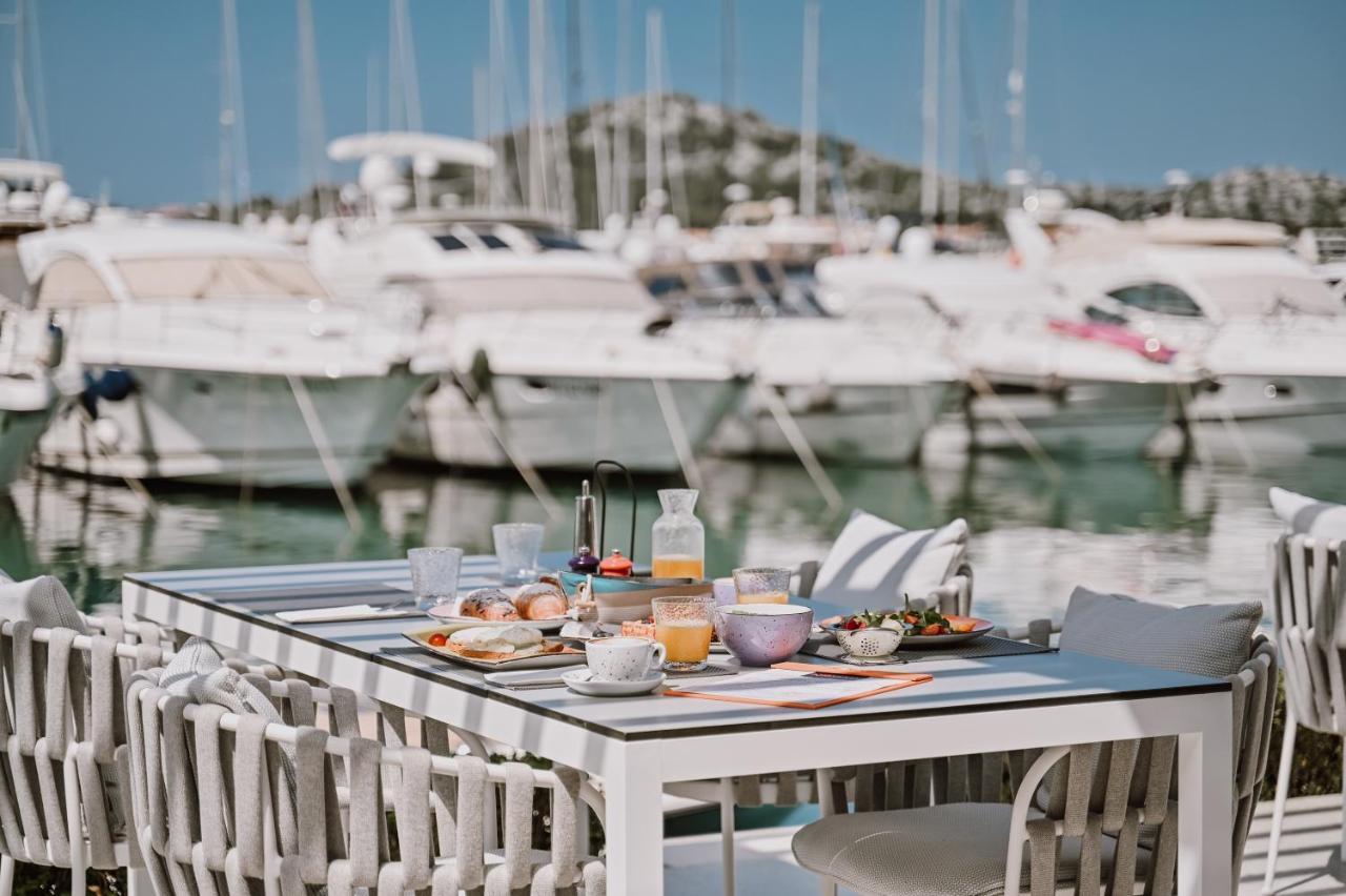 Hotel Stomorin-Marina Hramina Муртер Екстер'єр фото